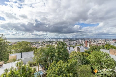Image 35 - 253585
